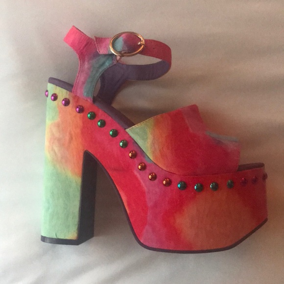 NWT YRU platform heels - Picture 5 of 6